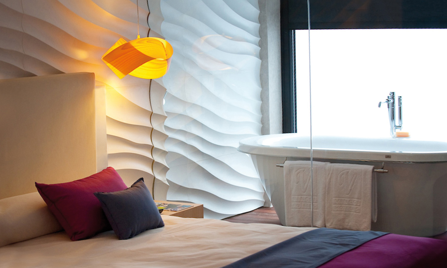 lzf-nut-wood-lamp-hotel-room1