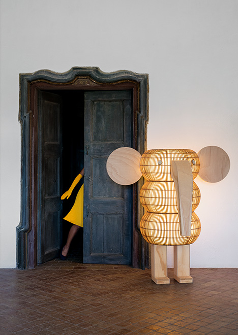 lzf-wood-lamp-floor-life-size-elephant