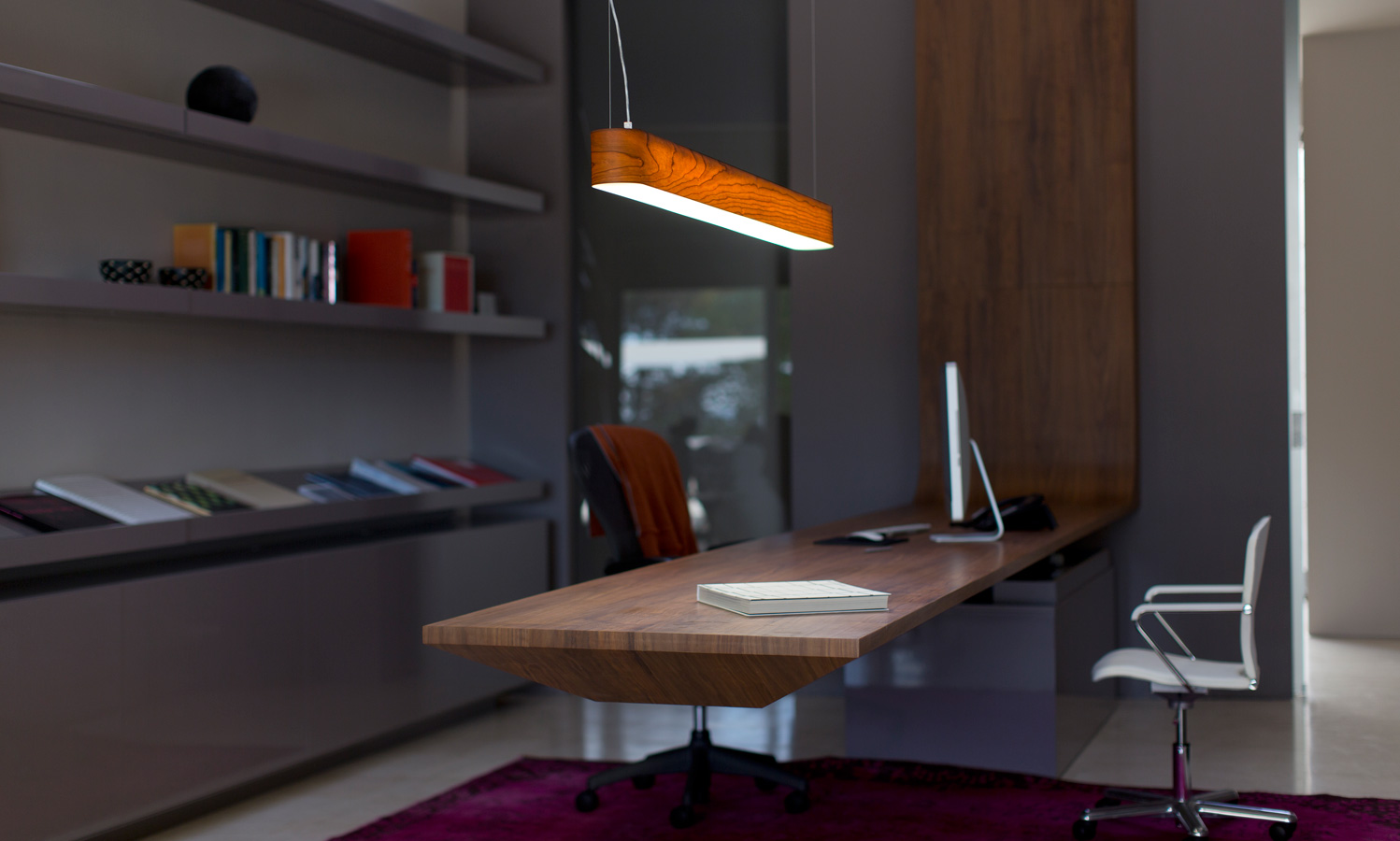 lzf-wood-lamps-iclub-desk1